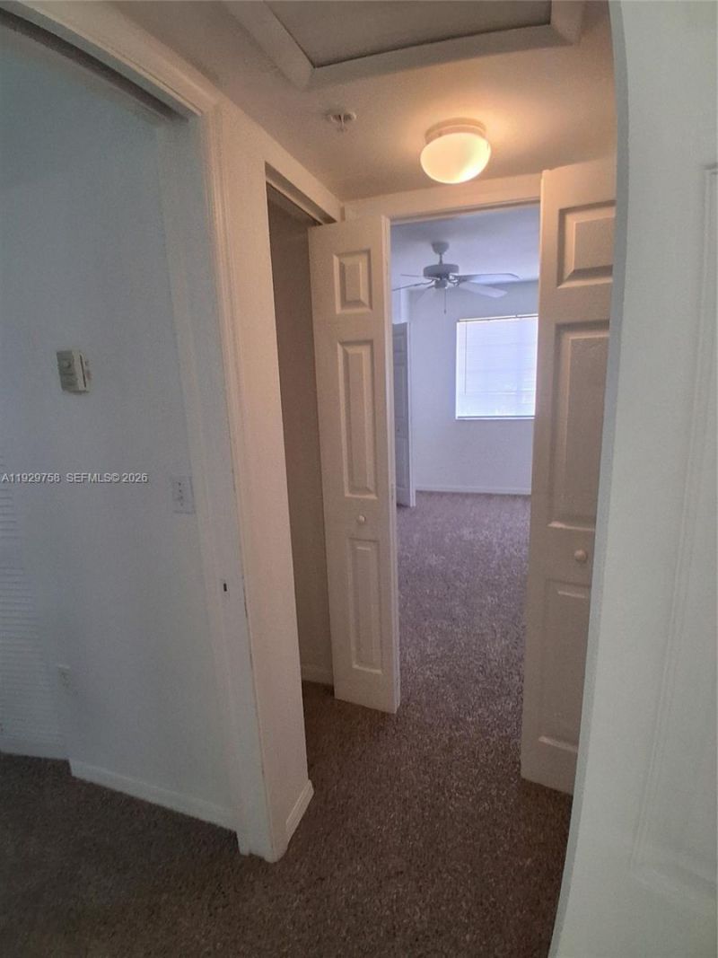 11165 SW 6th St, Unit 305, Pembroke Pines, FL 33025 Photo