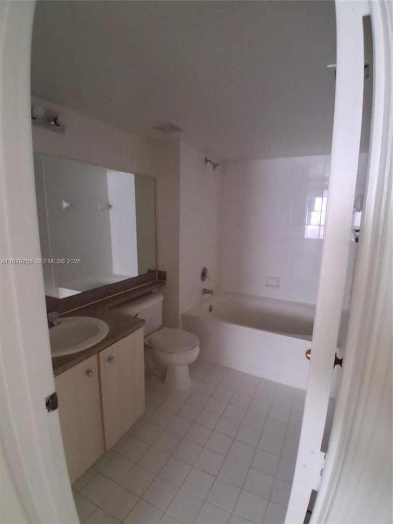 11165 SW 6th St, Unit 305, Pembroke Pines, FL 33025 Photo