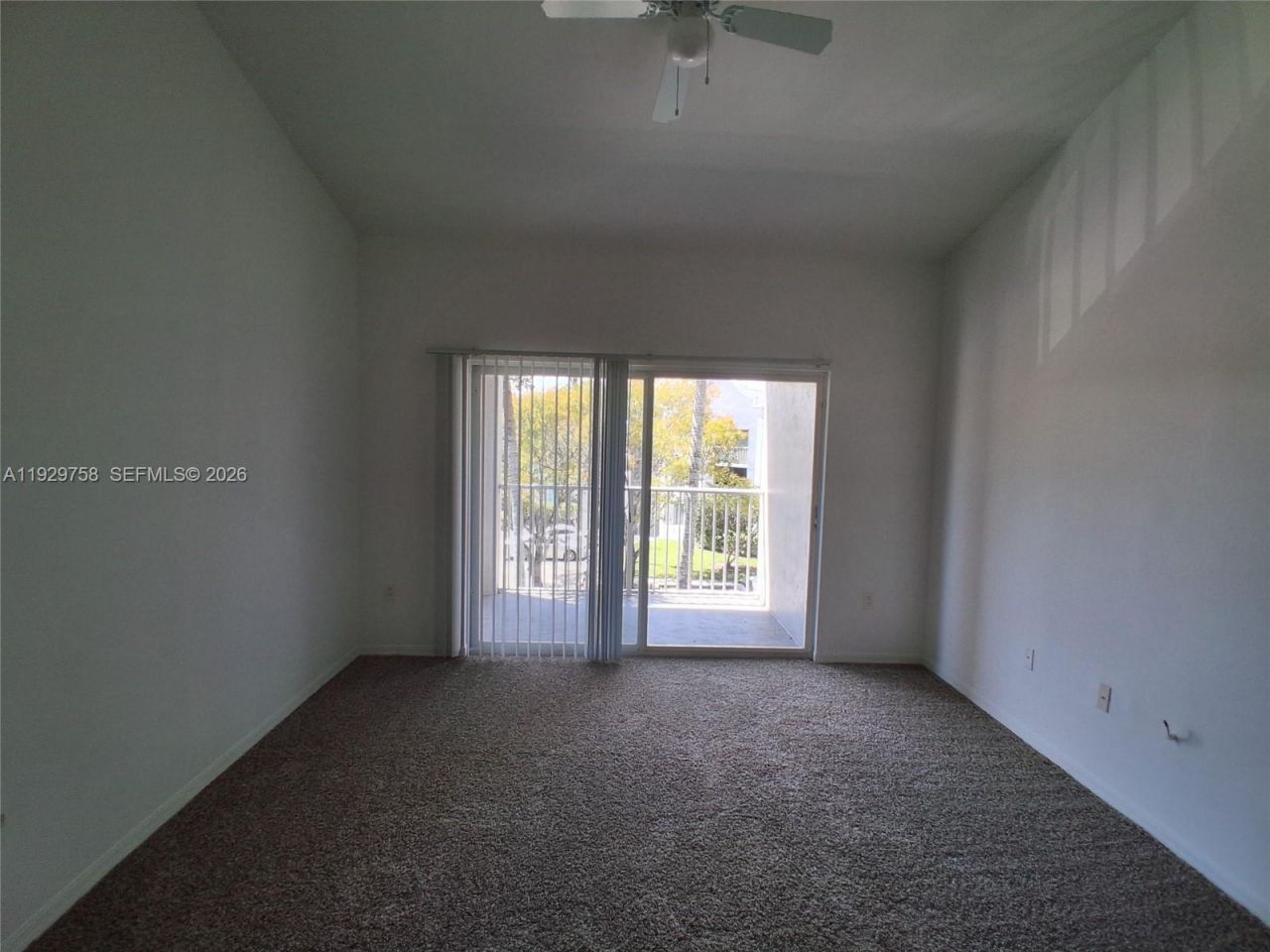 11165 SW 6th St, Unit 305, Pembroke Pines, FL 33025 Photo