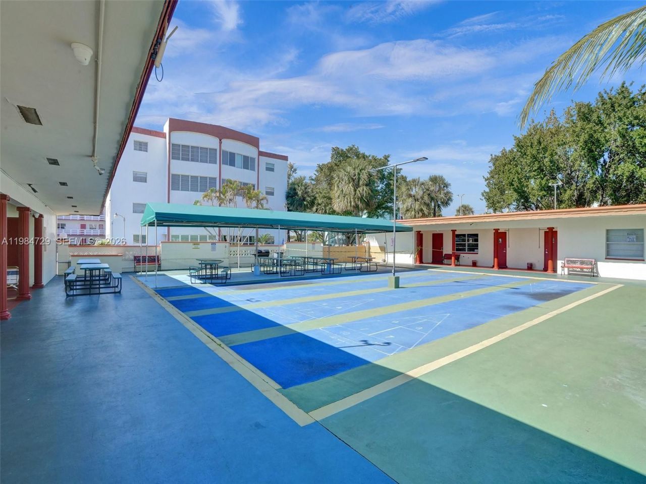 3940 NW 42nd Ave , Unit 320, Lauderdale Lakes, FL 33319 Photo