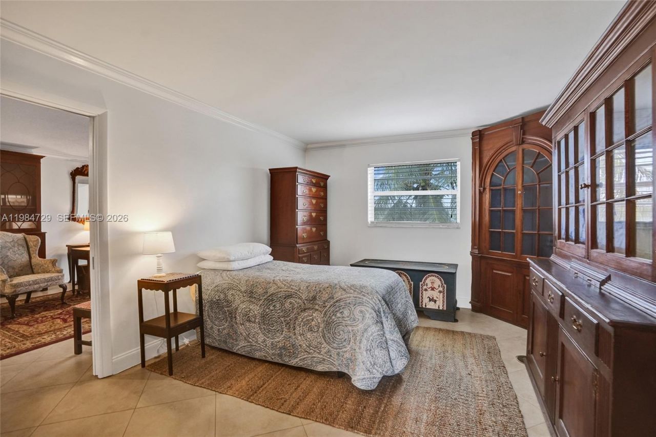 3940 NW 42nd Ave , Unit 320, Lauderdale Lakes, FL 33319 Photo