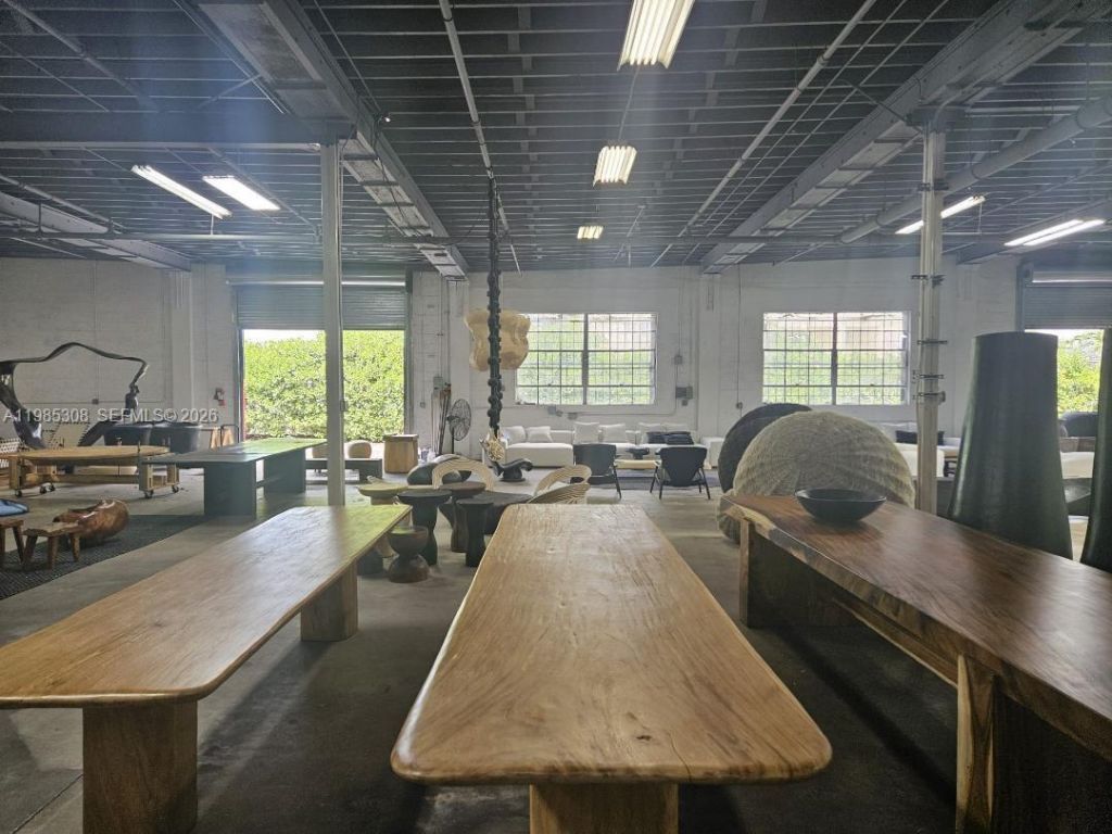 601 NW 11th St, Miami, FL 33136 Photo