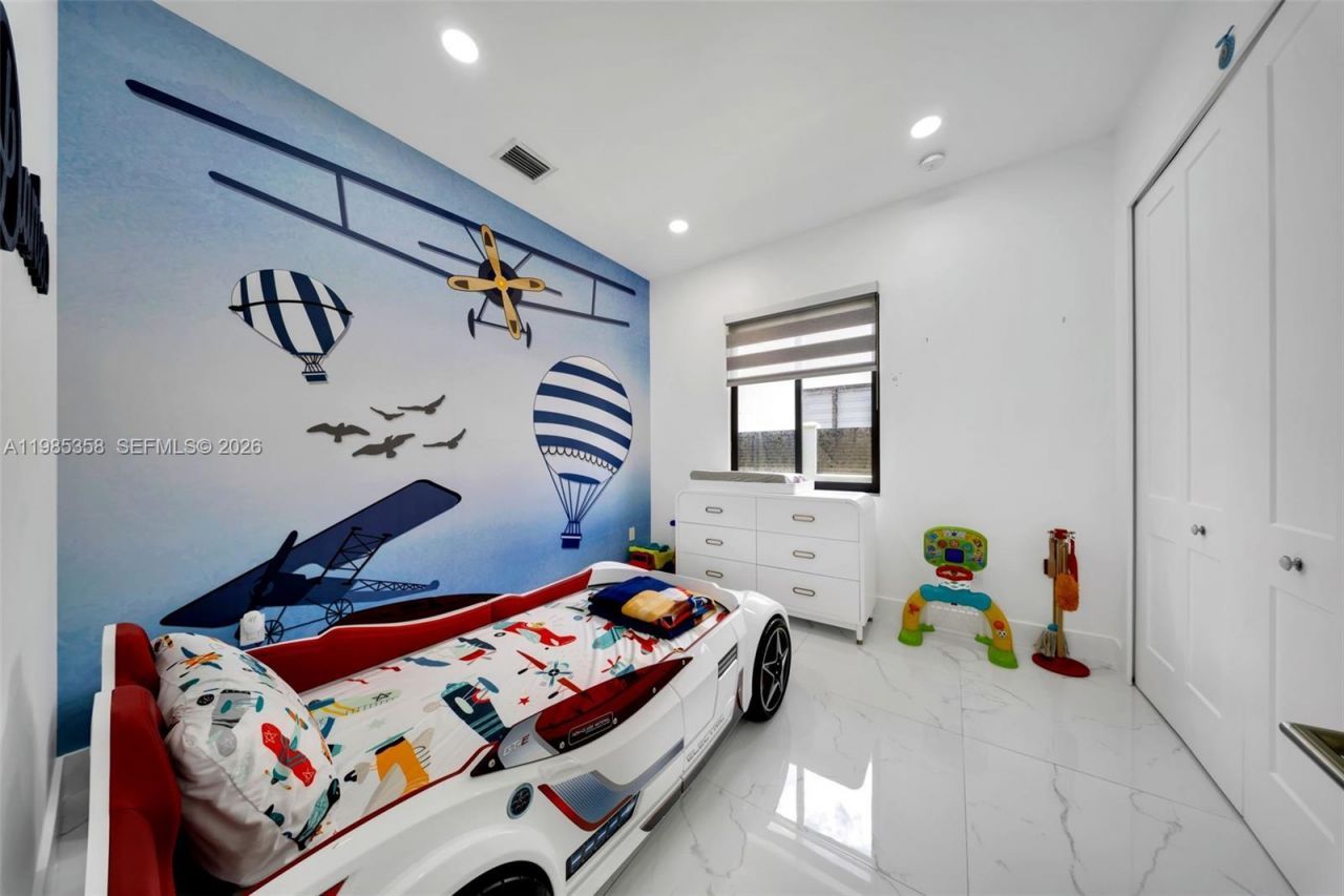 1550 SW 89th Ct, Miami, FL 33174 Photo