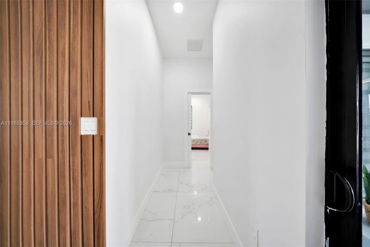 1550 SW 89th Ct, Miami, FL 33174 Photo