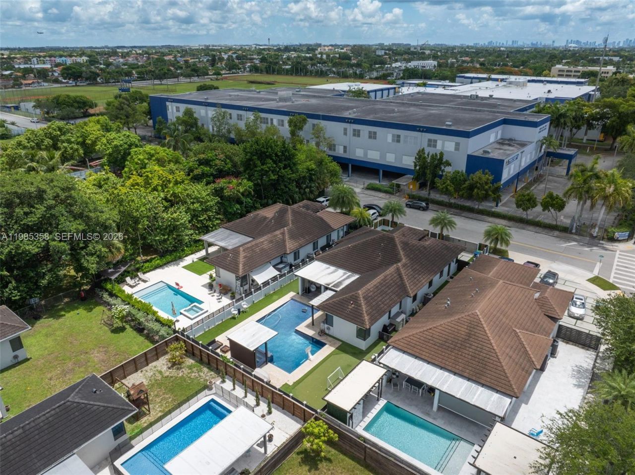 1550 SW 89th Ct, Miami, FL 33174 Photo