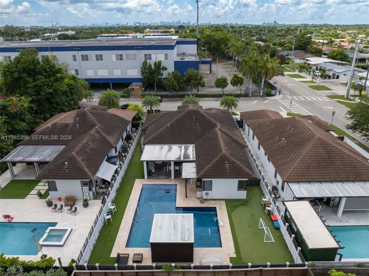 1550 SW 89th Ct, Miami, FL 33174 Photo