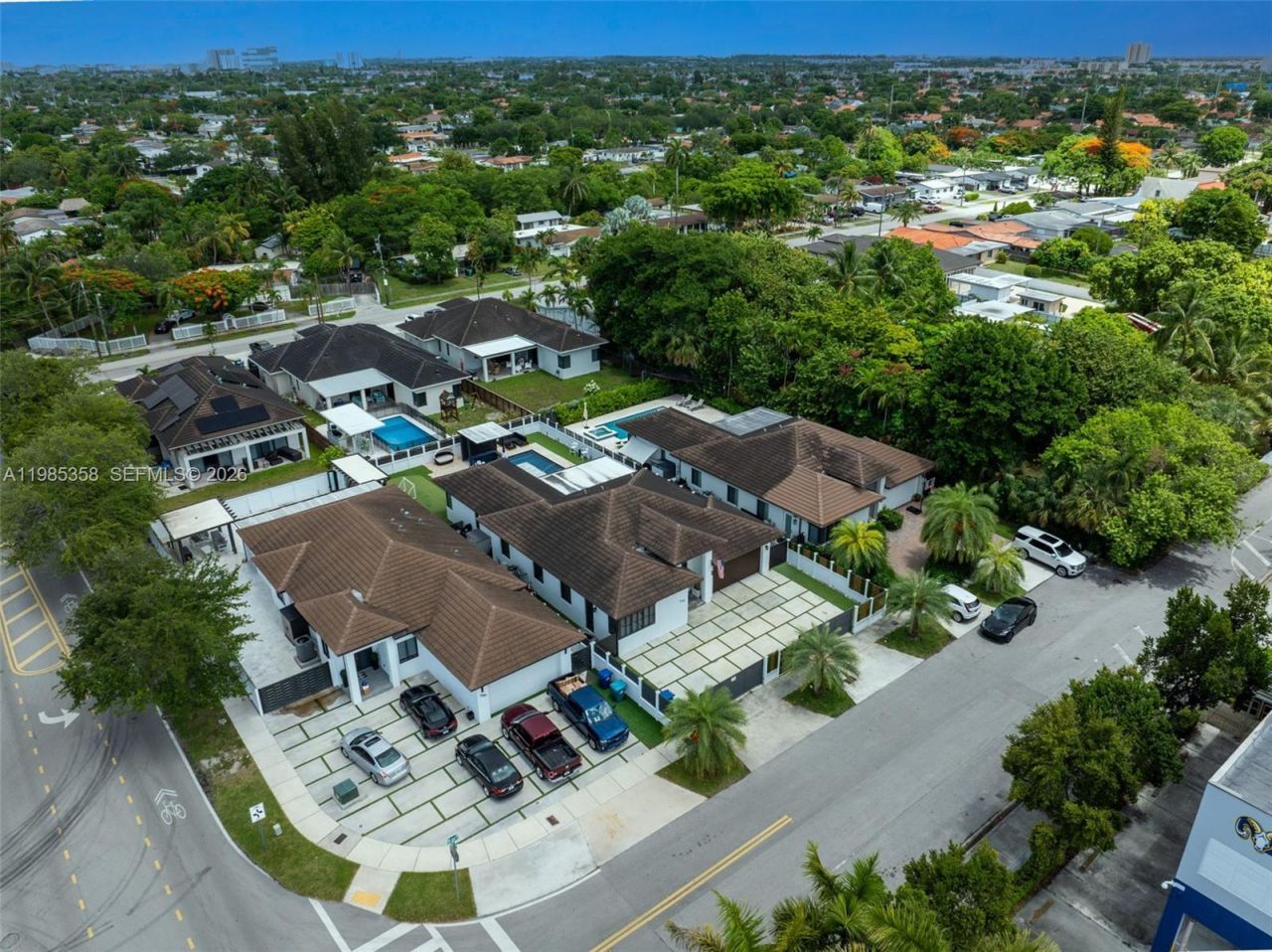 1550 SW 89th Ct, Miami, FL 33174 Photo