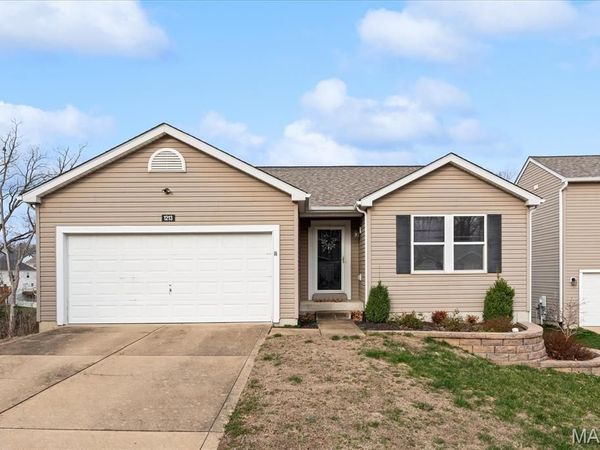 1213 Oakholt Court, Herculaneum, MO 63048