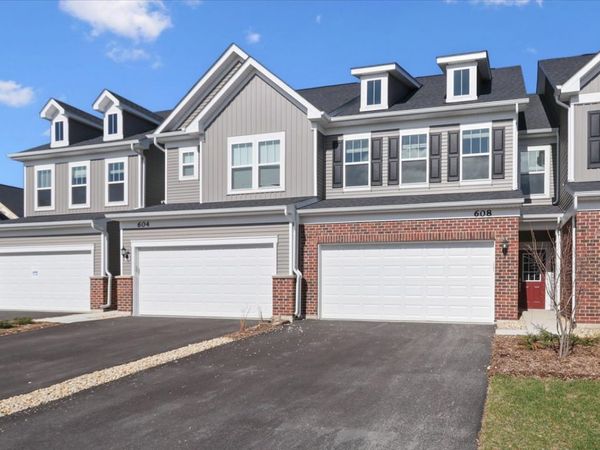 608 Switchgrass Way, Unit 61003, Bolingbrook, IL 60490