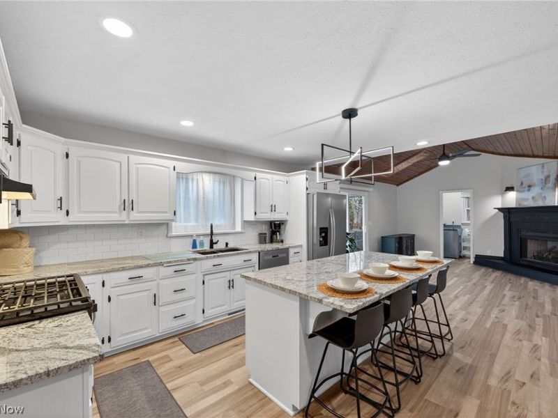 531 Woodland Avenue, Wadsworth, OH 44281 Photo 2