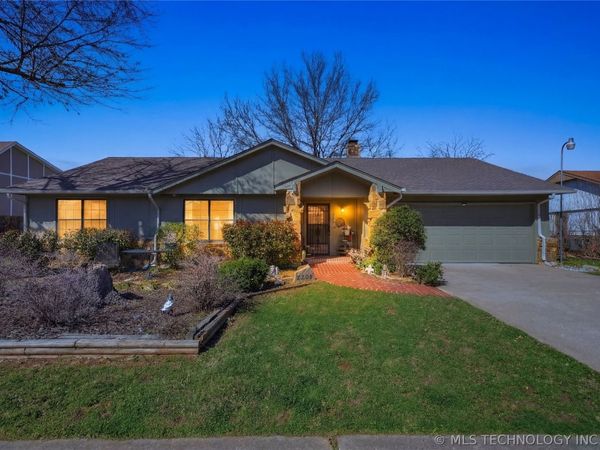 2708 E Dallas Street, Broken Arrow, OK 74014