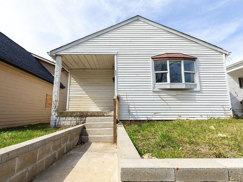 823 Bassett Avenue , Columbus, OH 43219 Photo 1