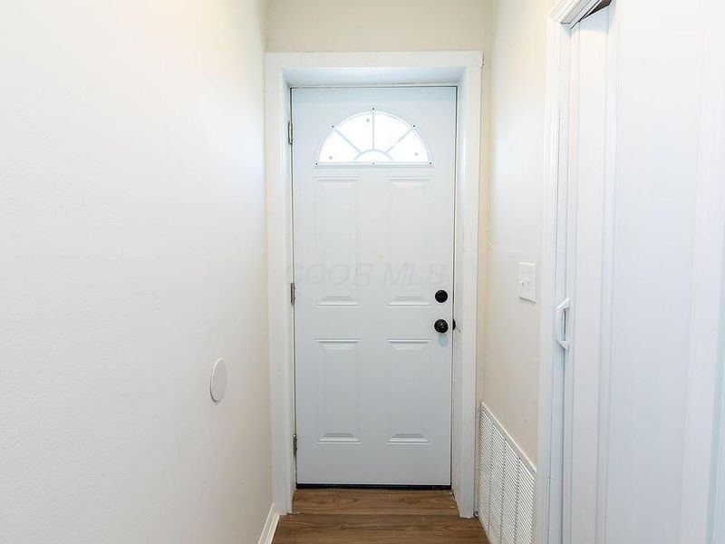 823 Bassett Avenue , Columbus, OH 43219 Photo 11