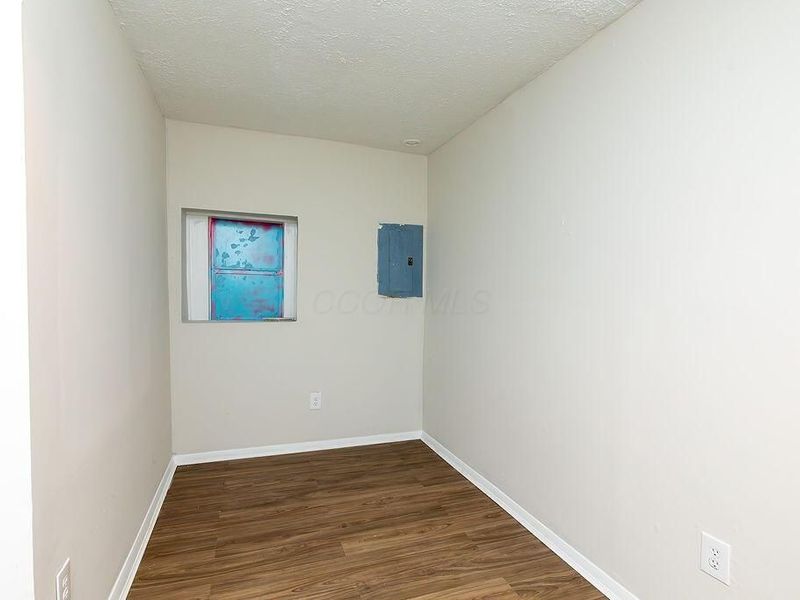 823 Bassett Avenue , Columbus, OH 43219 Photo 14