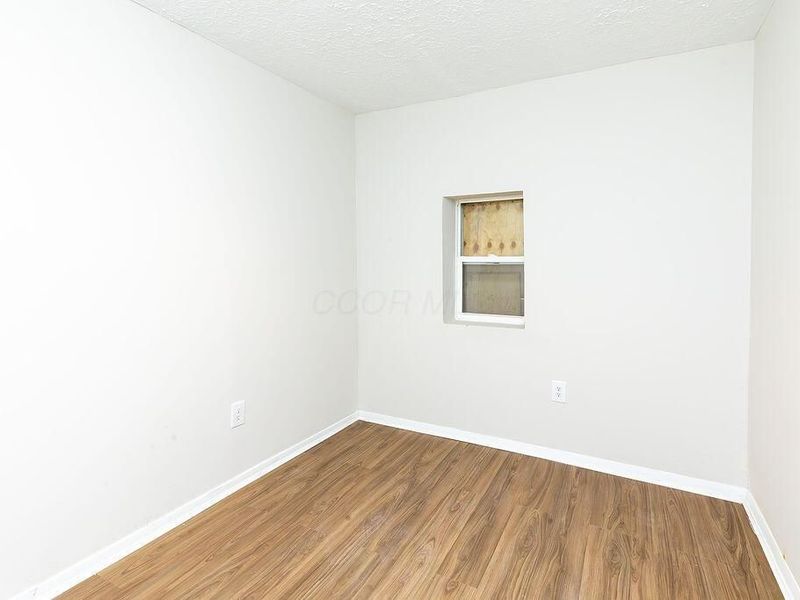 823 Bassett Avenue , Columbus, OH 43219 Photo 19