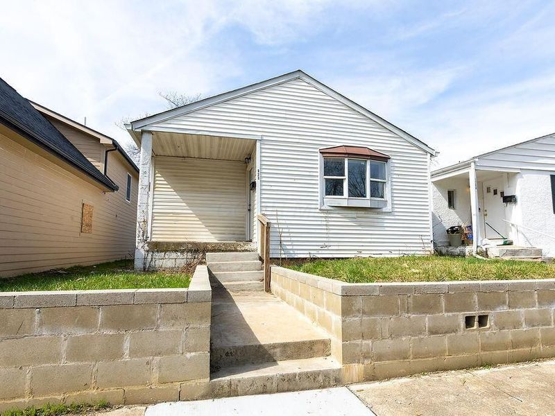 823 Bassett Avenue , Columbus, OH 43219 Photo 2
