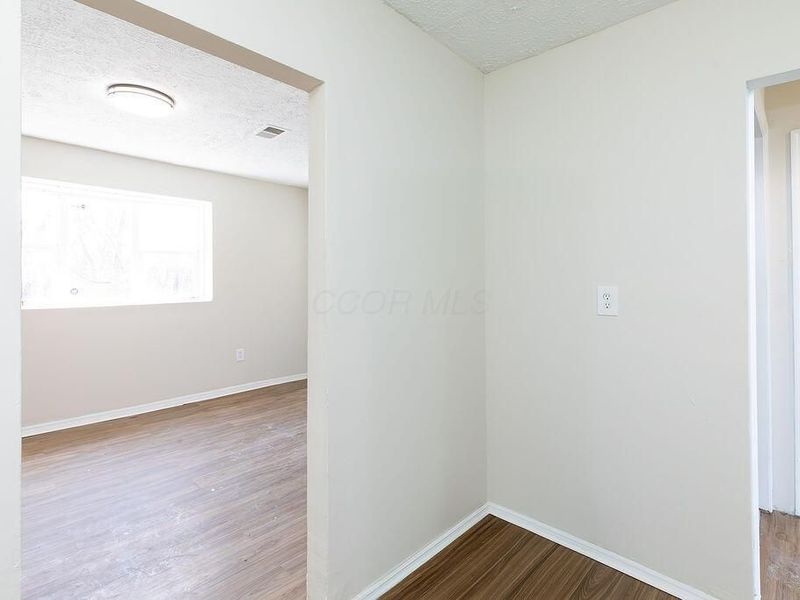 823 Bassett Avenue , Columbus, OH 43219 Photo 20