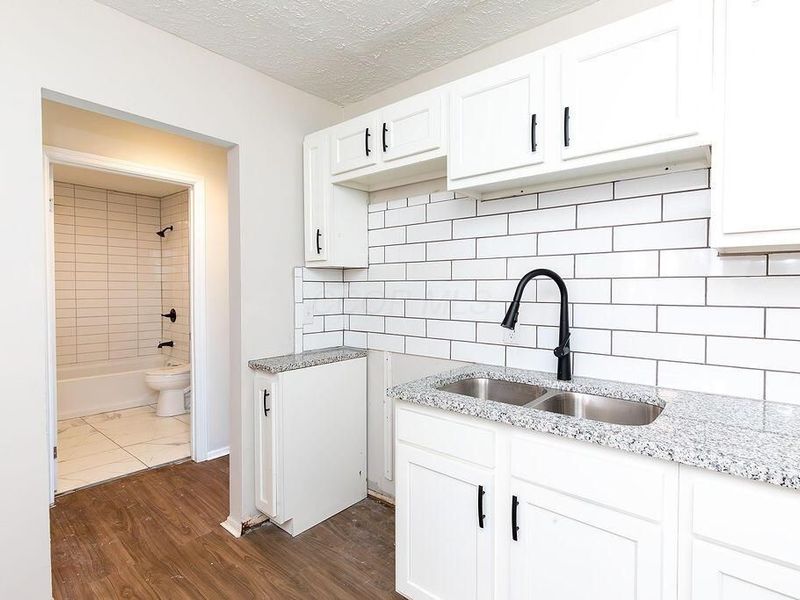 823 Bassett Avenue , Columbus, OH 43219 Photo 7