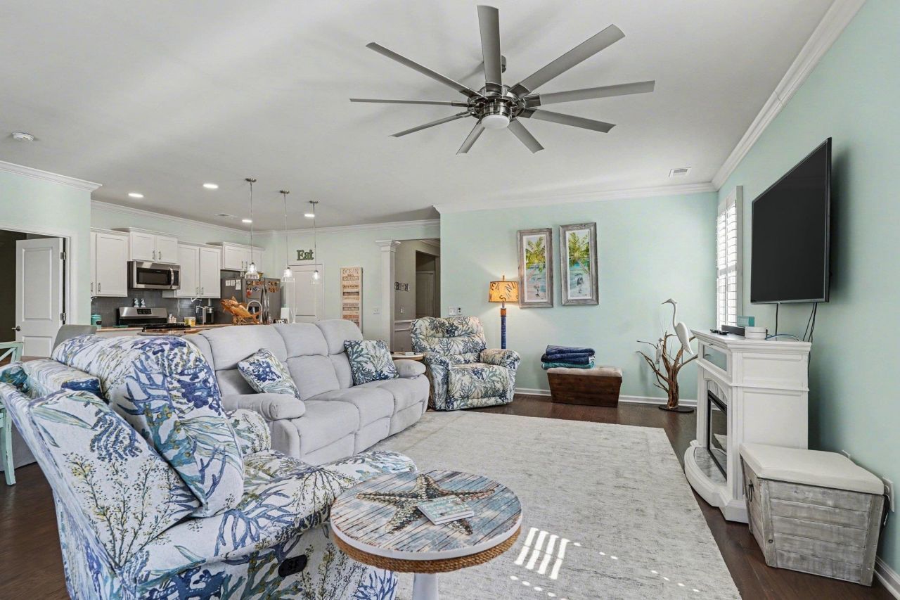 809 Atlantic Commons Dr. Photo 5