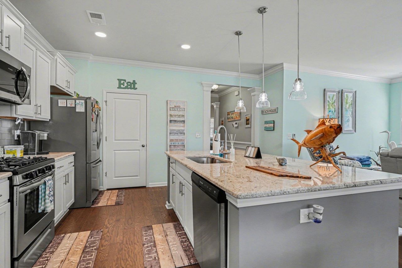 809 Atlantic Commons Dr. Photo 9