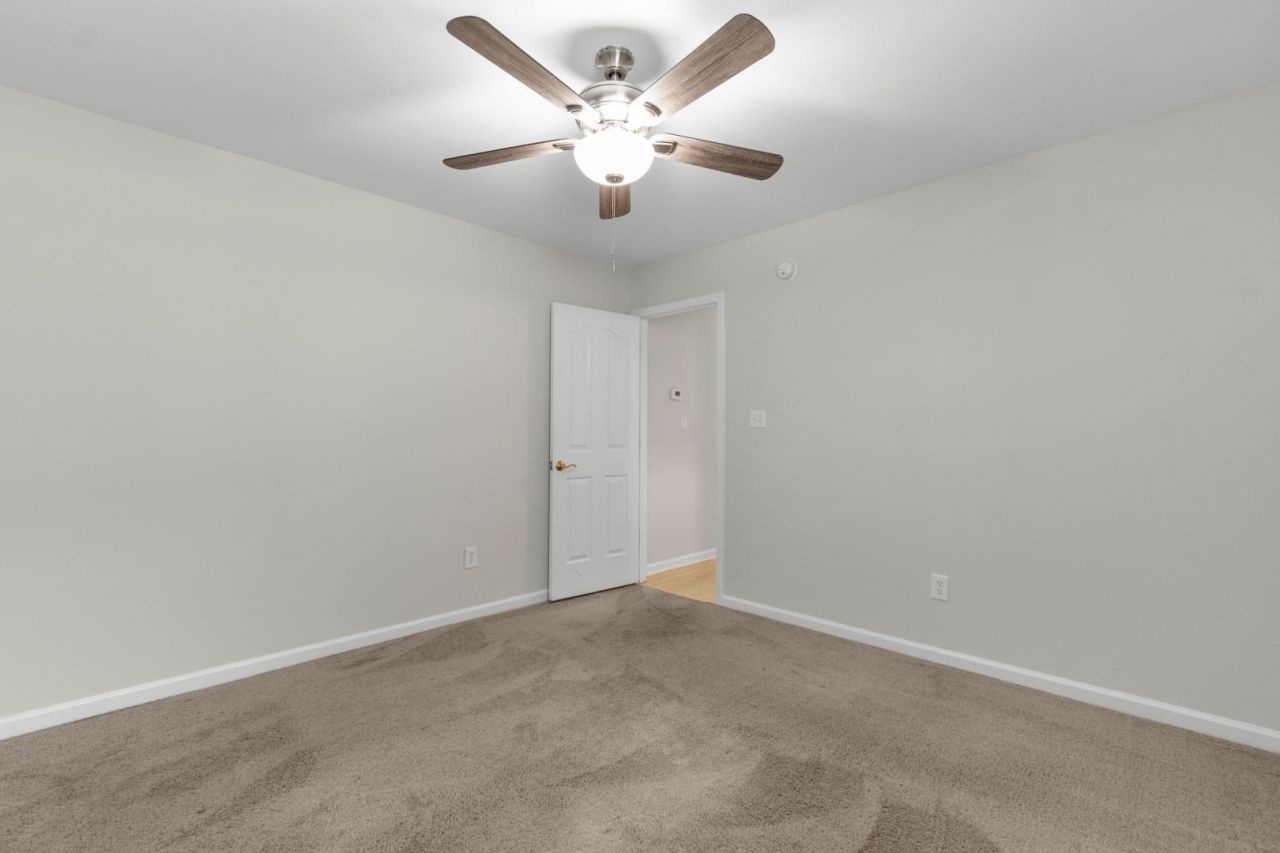 4086 Grousewood Dr. Photo 27