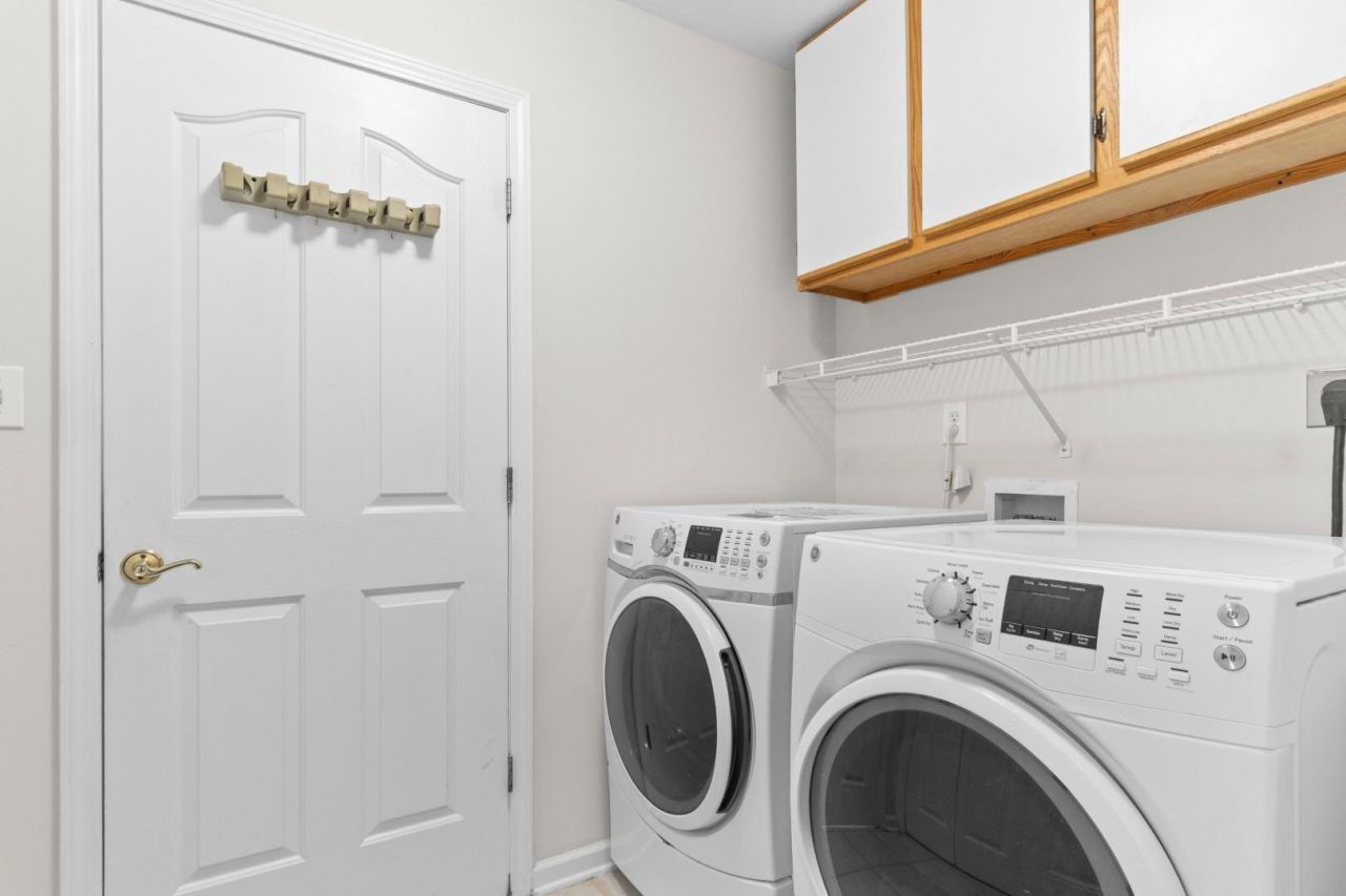 4086 Grousewood Dr. Photo 31