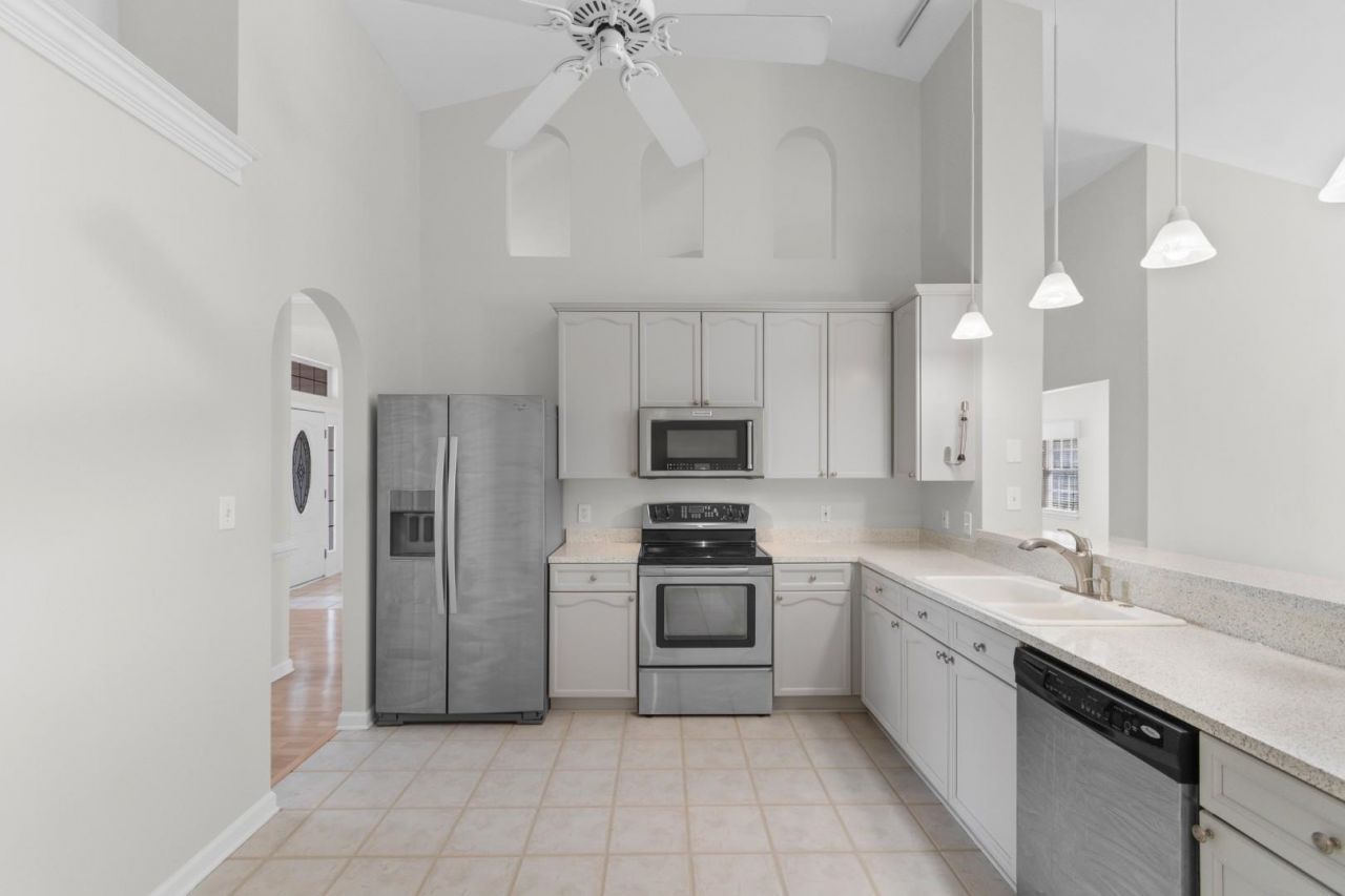 4086 Grousewood Dr. Photo 5