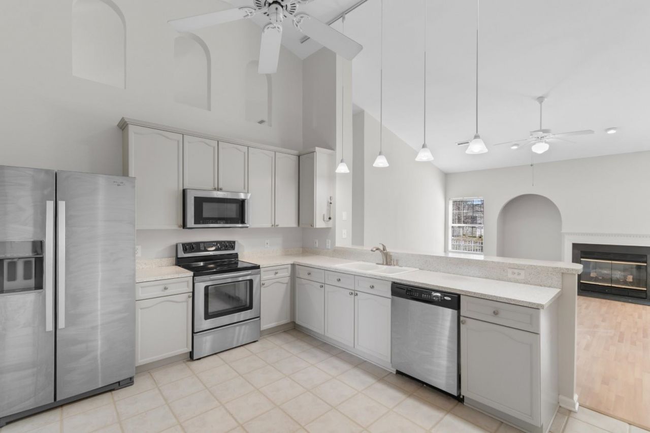 4086 Grousewood Dr. Photo 6