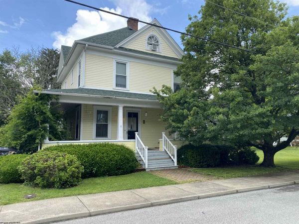 28 Central Avenue, Buckhannon, WV 26201