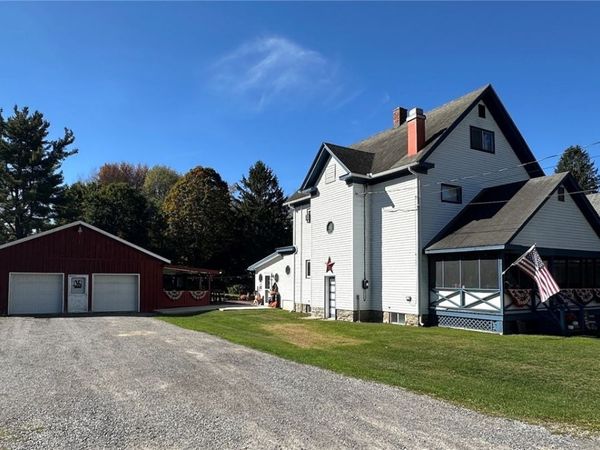 31 Brooklyn Street, Angelica, NY 14709