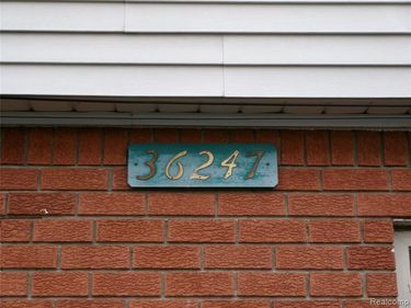 36247 Hathaway Street, New Baltimore, MI 48047