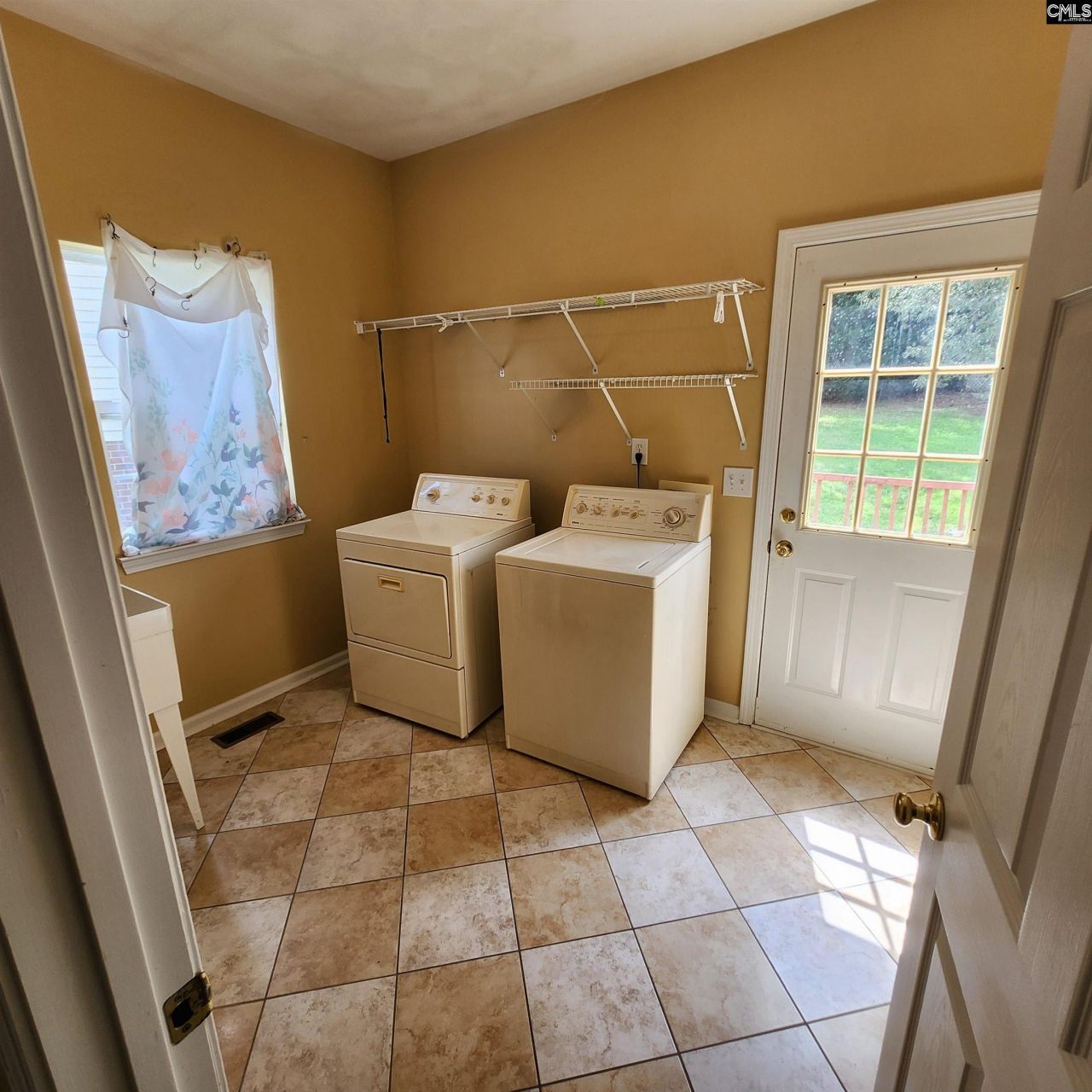 205 Bennington Circle  Photo 11