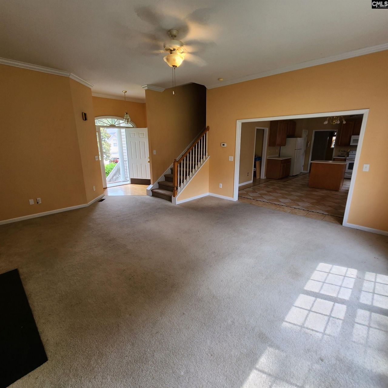 205 Bennington Circle  Photo 4