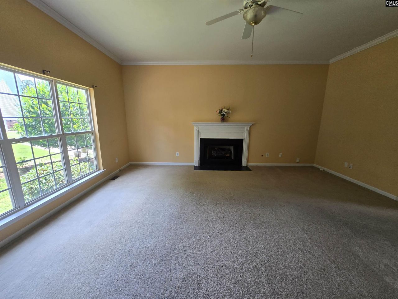 205 Bennington Circle  Photo 6