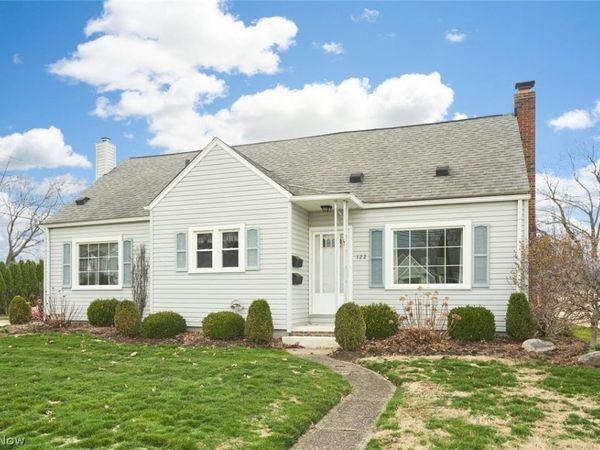 122 Fenton Avenue , Mogadore, OH 44260