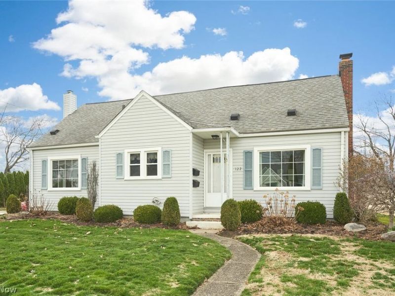 122 Fenton Avenue, Mogadore, OH 44260 Photo 1