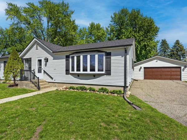 125 S Eagle Street, Belle Plaine, MN 56011