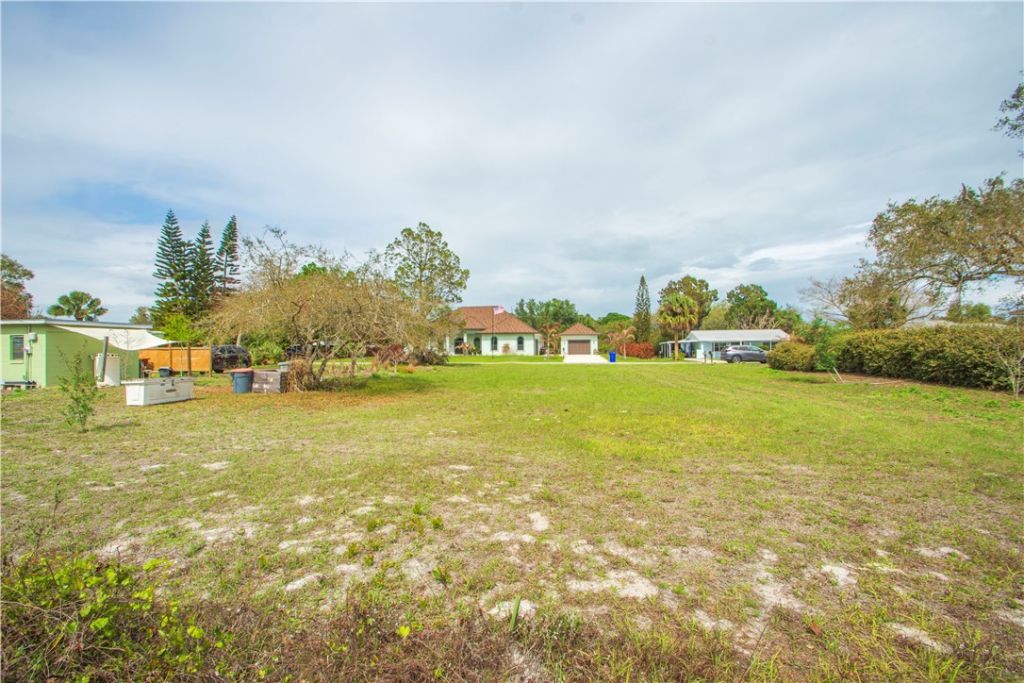 8065 126th Street, Sebastian, FL 32958 Photo