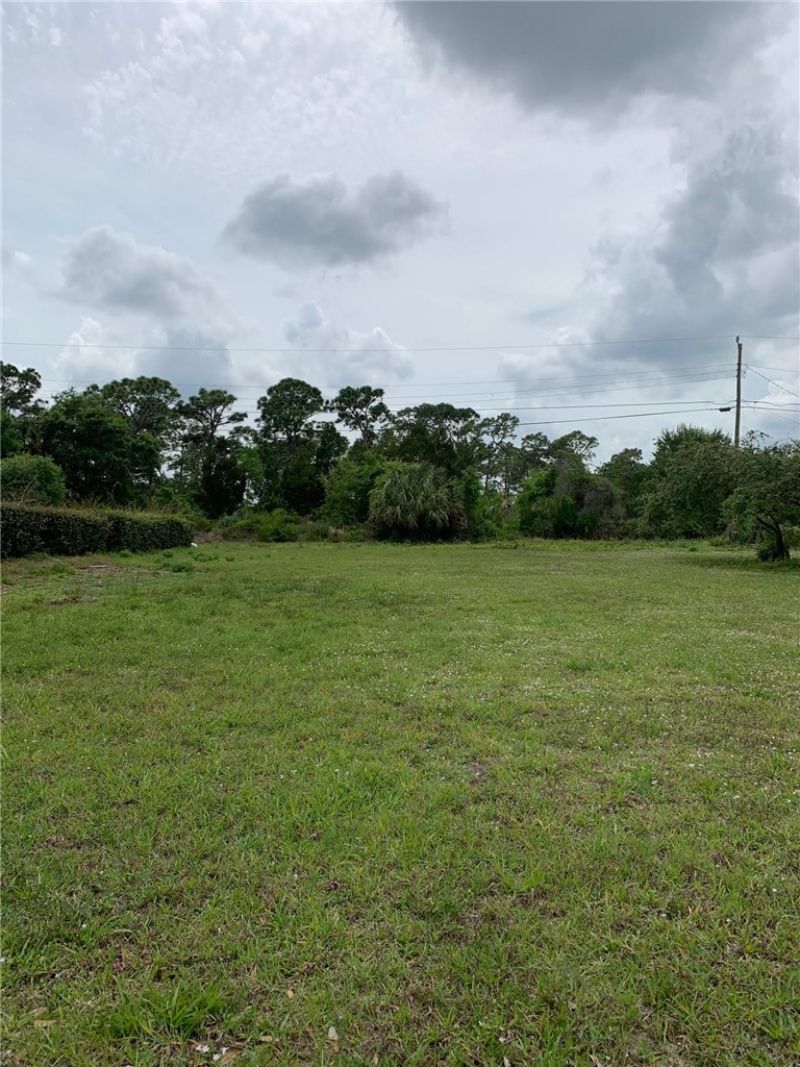 8065 126th Street, Sebastian, FL 32958 Photo