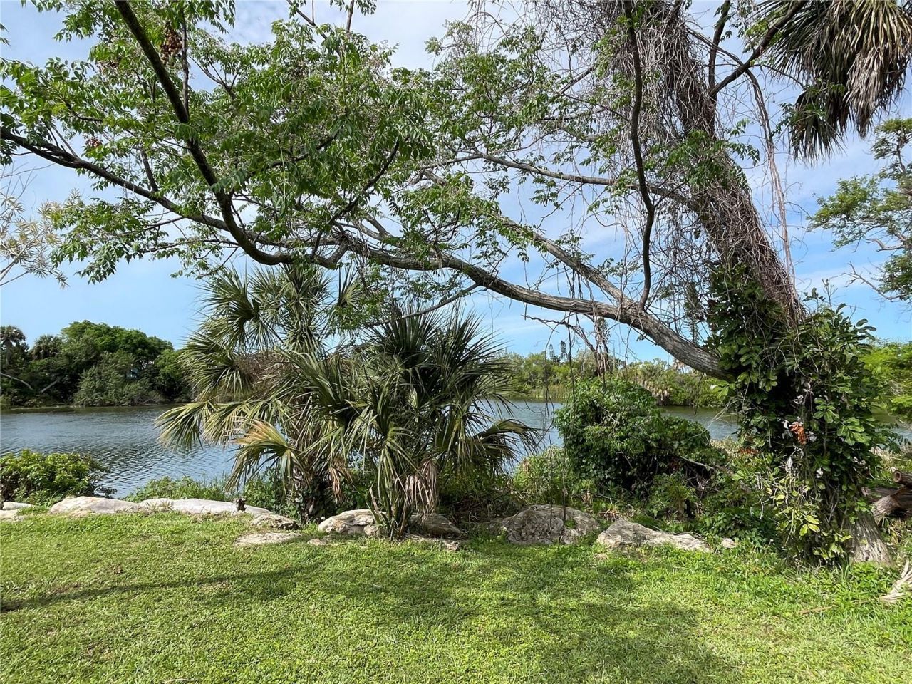 2807 48th Ave Dr W, Bradenton, FL 34207 Photo
