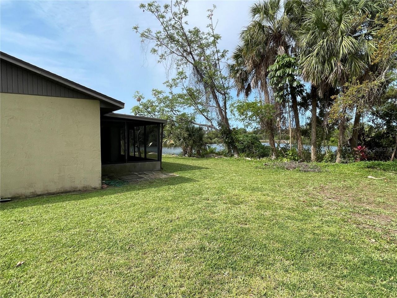 2807 48th Ave Dr W, Bradenton, FL 34207 Photo