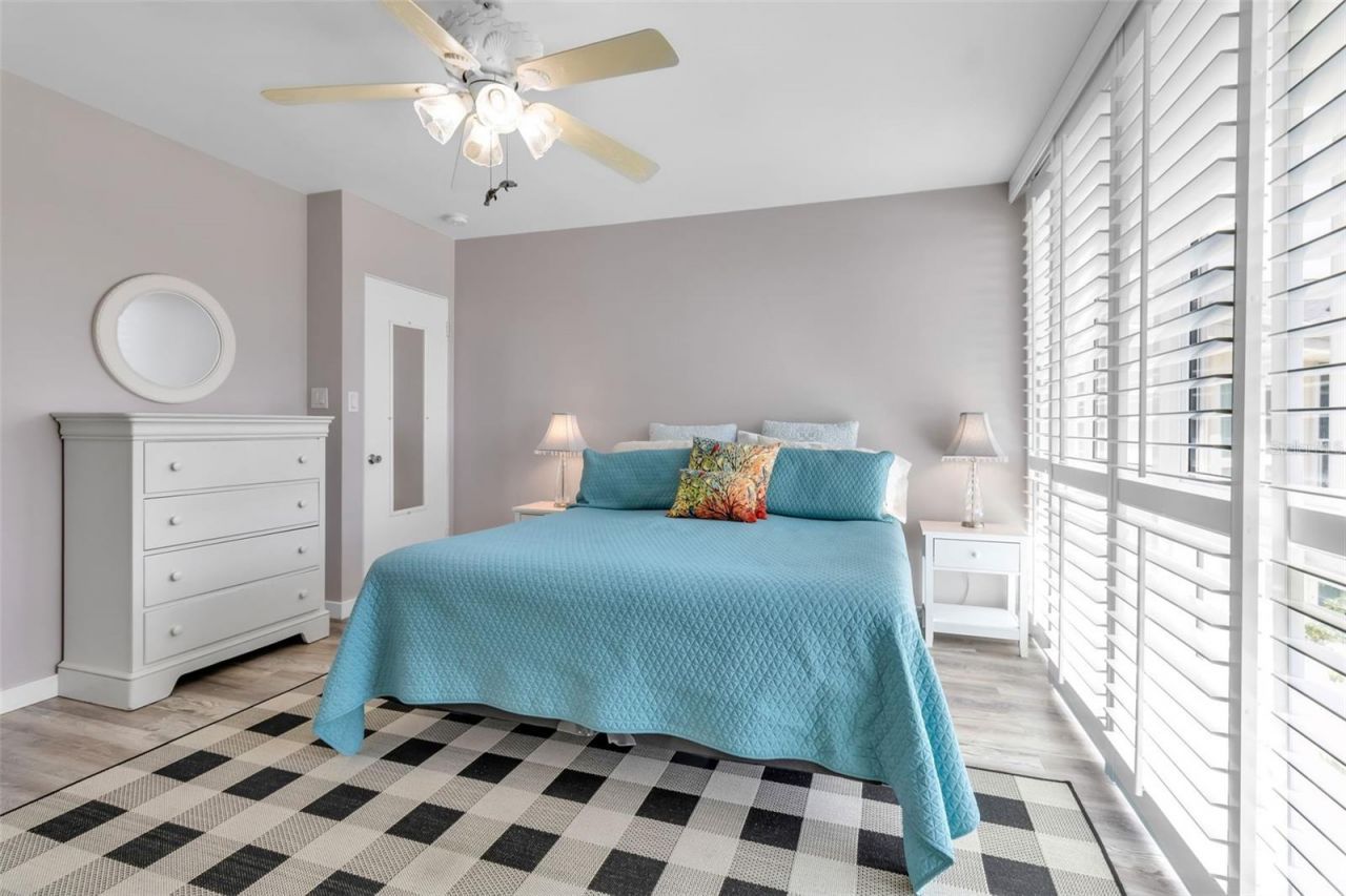 500 S Washington Drive, Unit 19B, Sarasota, FL 34236 Photo