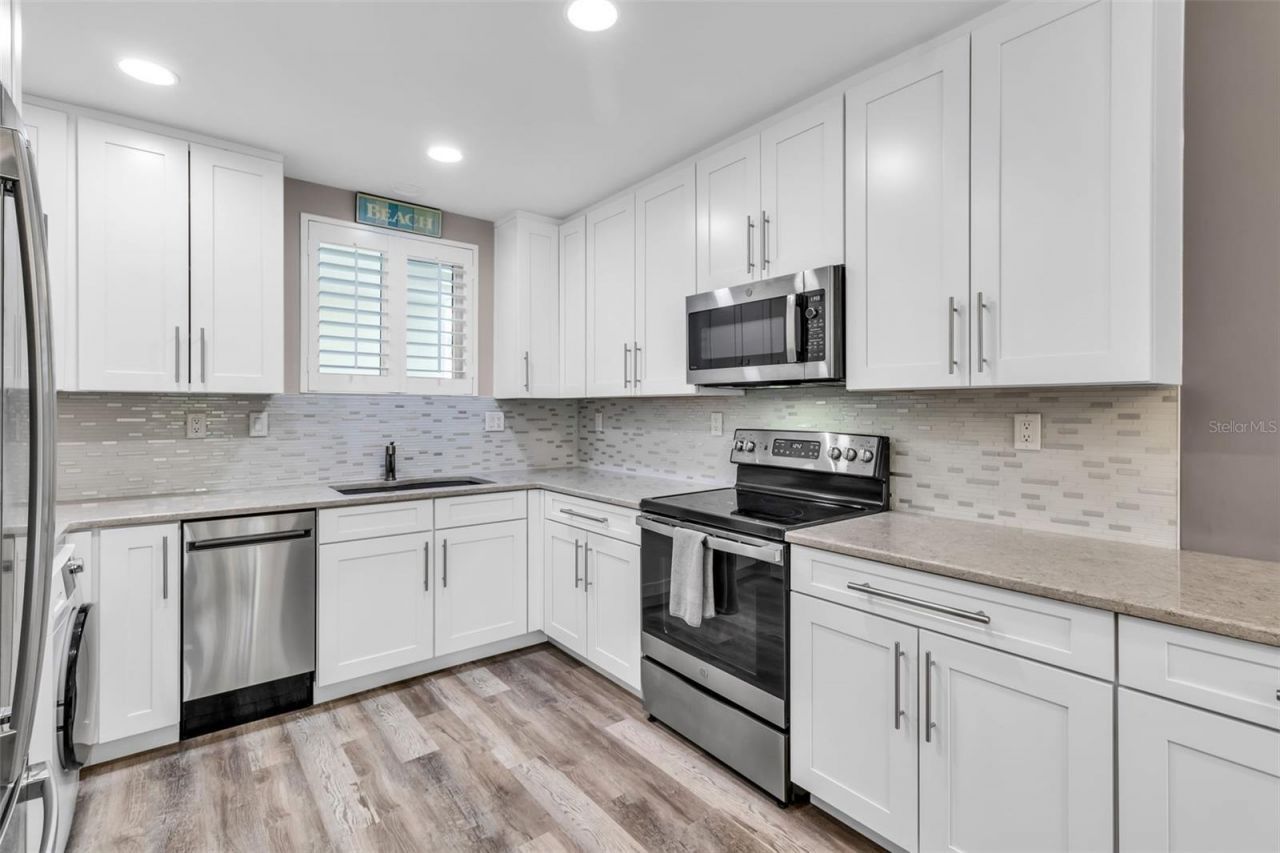 500 S Washington Drive, Unit 19B, Sarasota, FL 34236 Photo