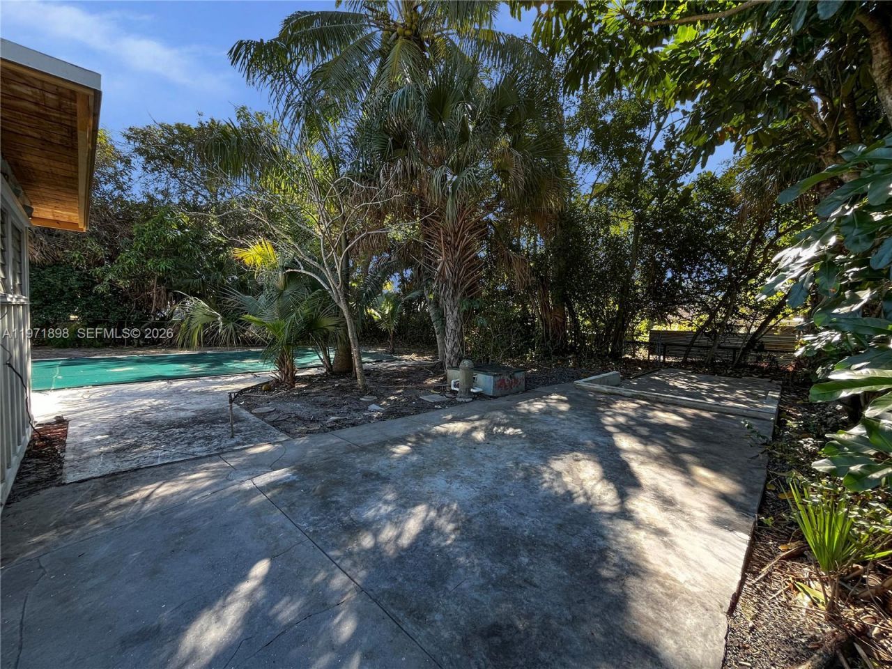 325 SW Manor Dr , Stuart, FL 34994 Photo