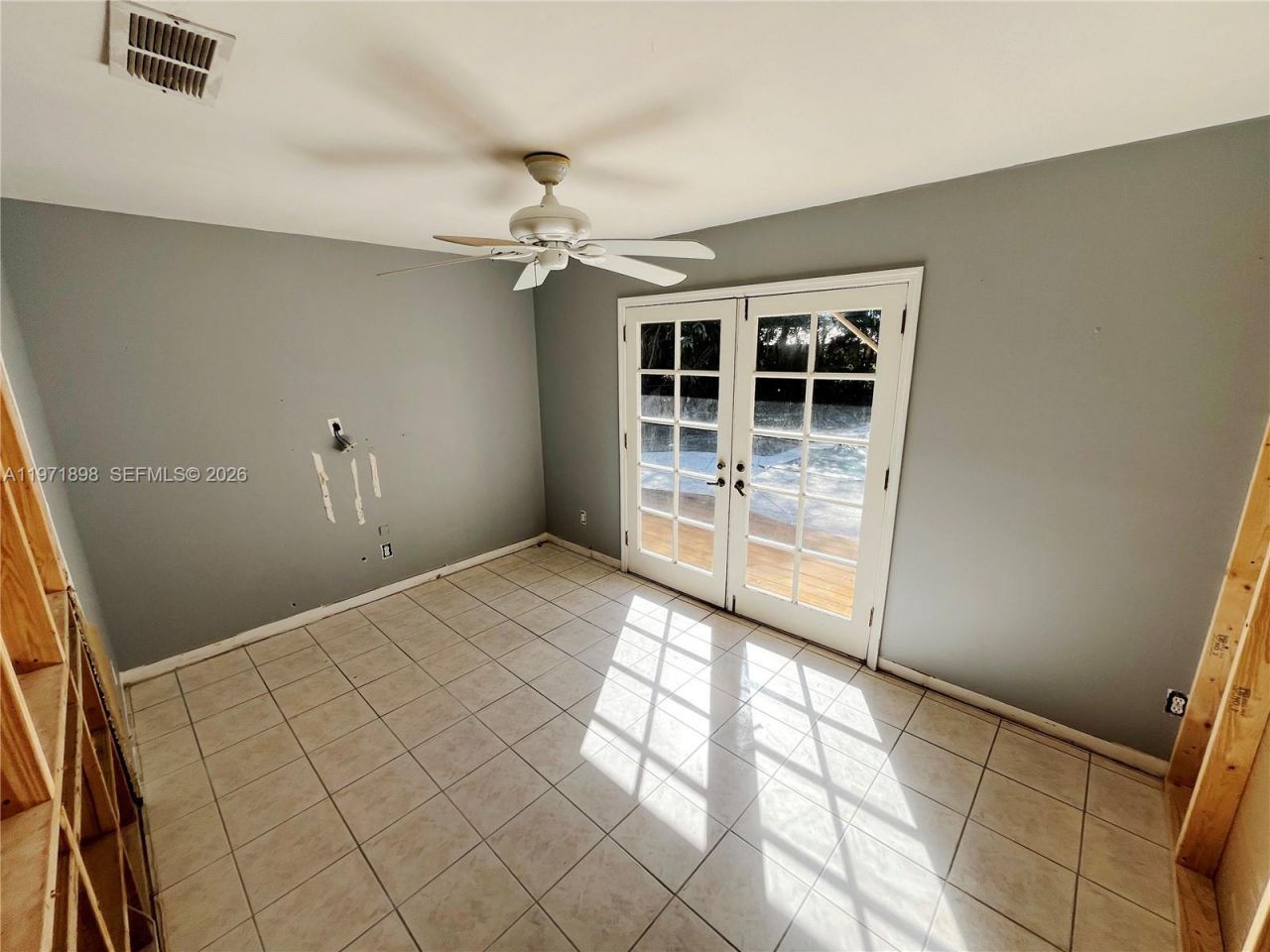 325 SW Manor Dr , Stuart, FL 34994 Photo