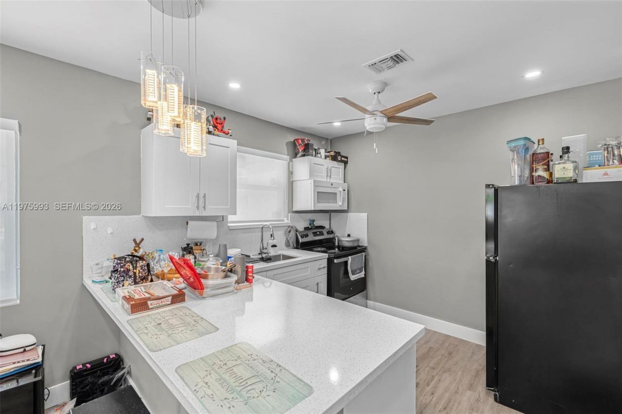 3705 NW 35th Ave , Miami, FL 33142 Photo