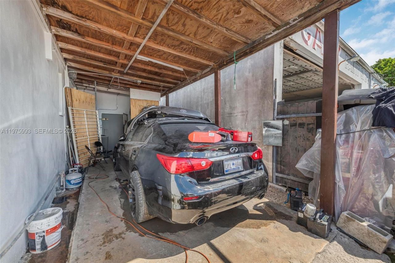 3705 NW 35th Ave , Miami, FL 33142 Photo