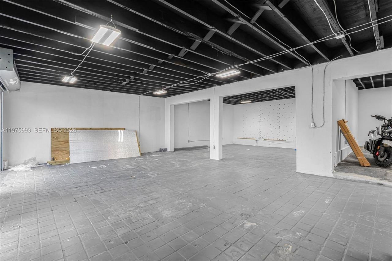 3705 NW 35th Ave , Miami, FL 33142 Photo