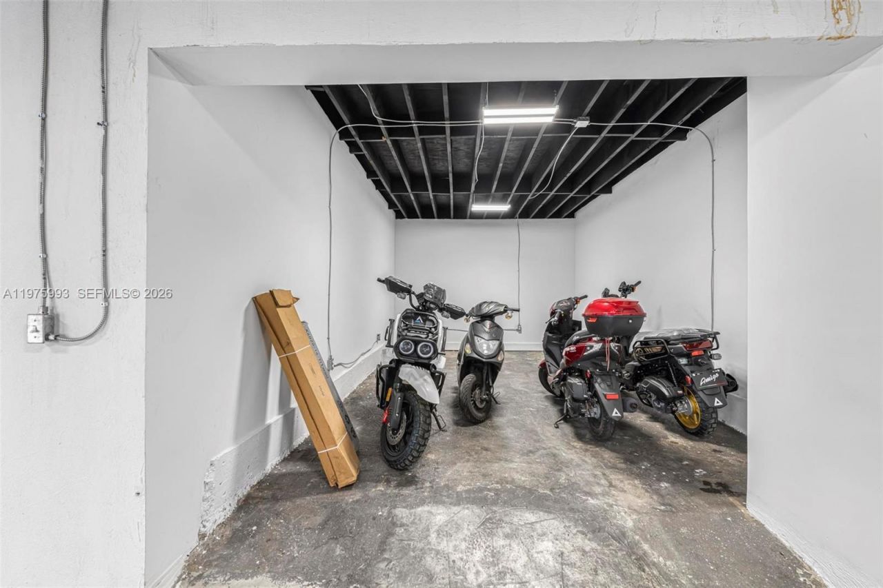 3705 NW 35th Ave , Miami, FL 33142 Photo