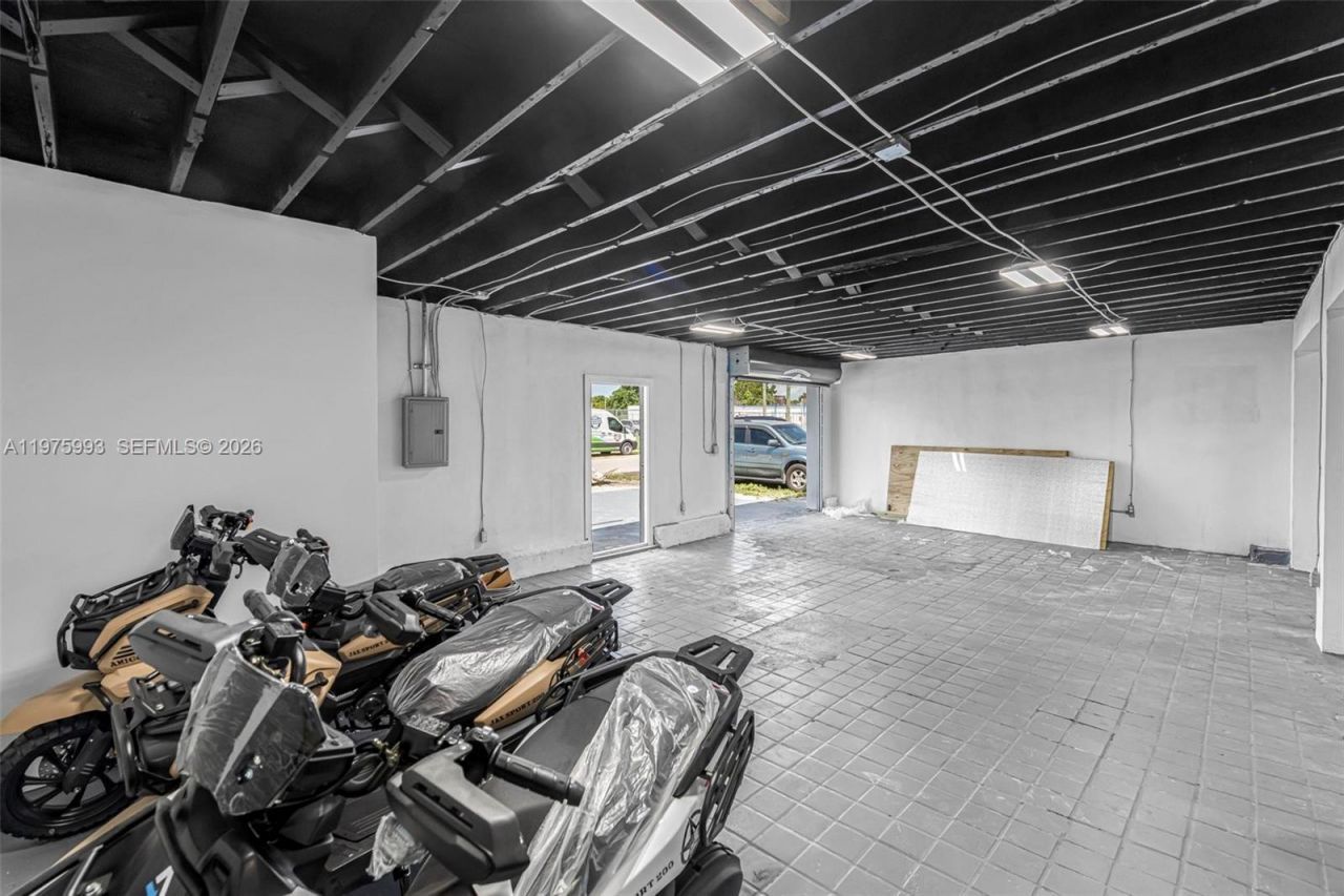 3705 NW 35th Ave , Miami, FL 33142 Photo